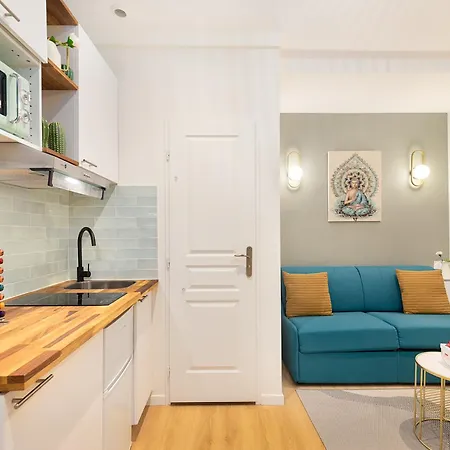 Guestrust - Arc De Triomphe Παρίσι